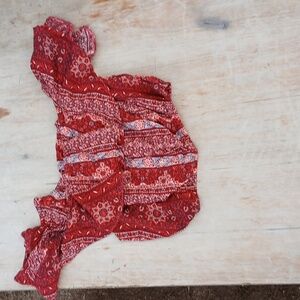 Red cropped girls shirt
